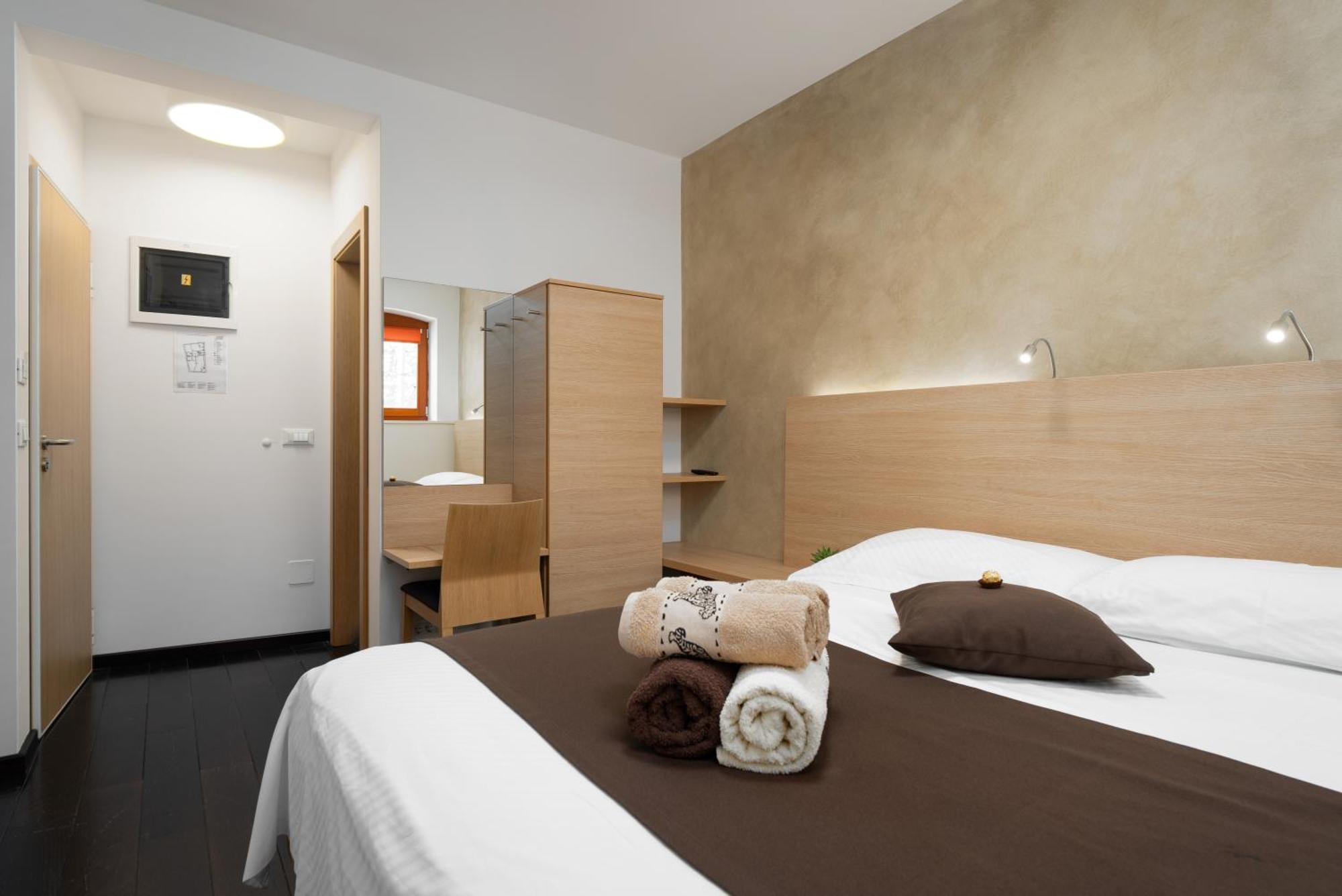 Hotel Boutique Wrungel Vrsar Exterior foto